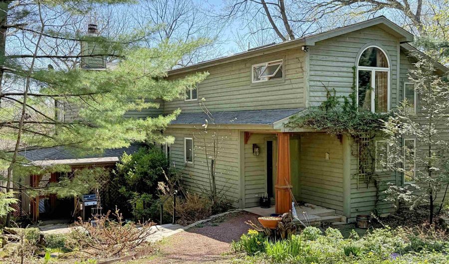 N5842 Sugar River Parkway, Albany, WI 53502 - 2 Beds, 2 Bath