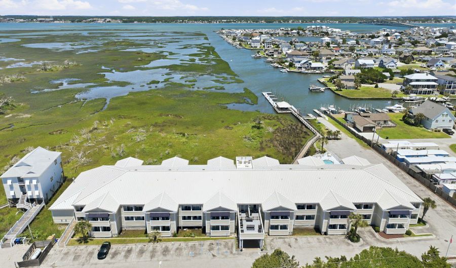 602 W Fort Macon Rd 246 Palm Suites, Atlantic Beach, NC 28512 - 1 Beds, 1 Bath