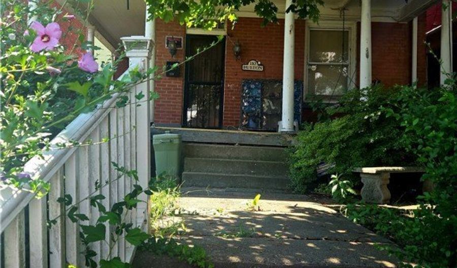 110 Fulton Pl, Mt. Oliver, PA 15210 - 3 Beds, 2 Bath