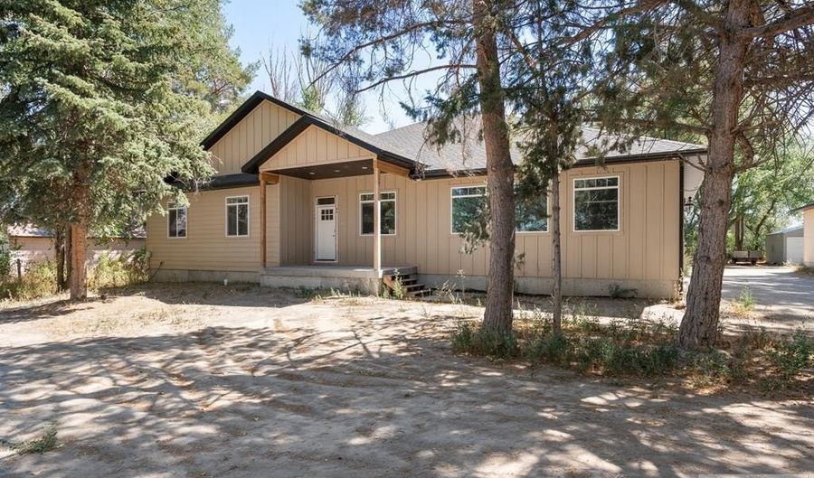 2020 Cromwell Ln, Blackfoot, ID 83221 - 4 Beds, 4 Bath