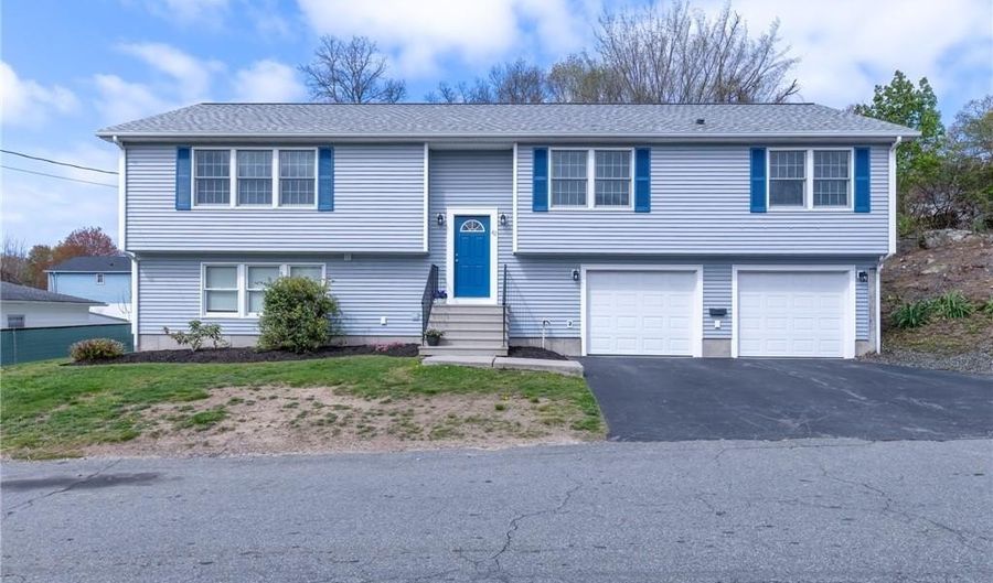 42 Brookside Ave, North Providence, RI 02911 - 4 Beds, 3 Bath