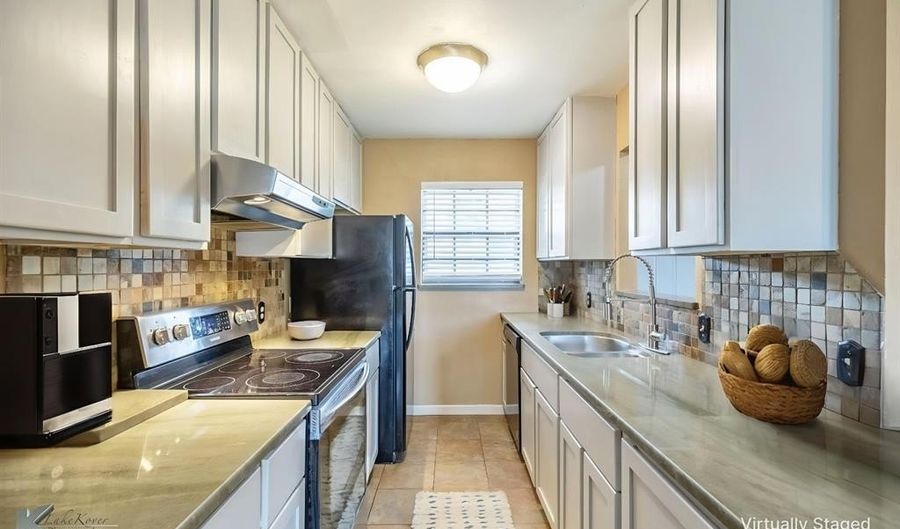 5201 Fairmont St, Abilene, TX 79605 - 4 Beds, 2 Bath