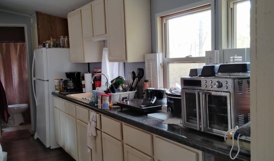 1423 N Lawrence Hollow Dr, Bloomfield, IN 47424 - 1 Beds, 1 Bath