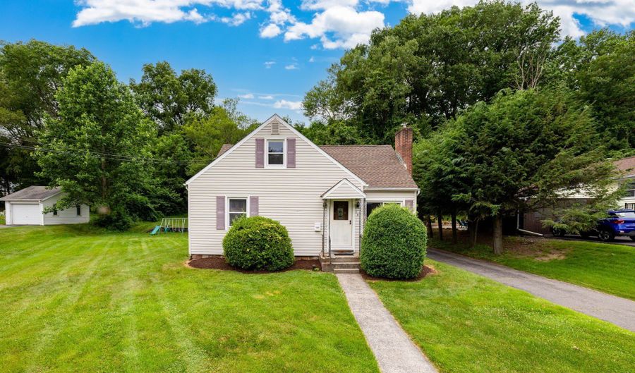 101 Hoover Ave, Bristol, CT 06010 - 3 Beds, 2 Bath