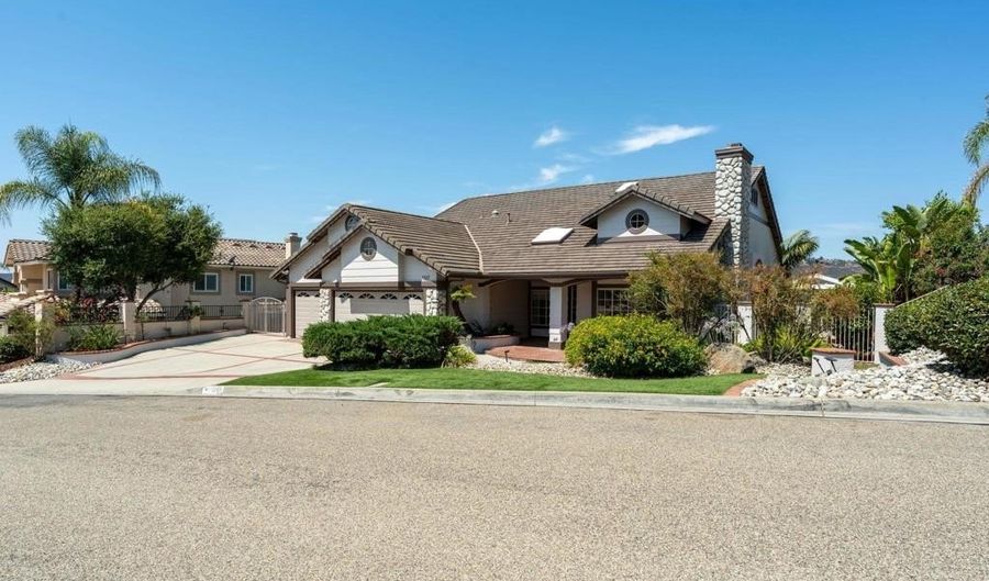 1337 Oak View Way, Escondido, CA 92029 - 4 Beds, 2 Bath