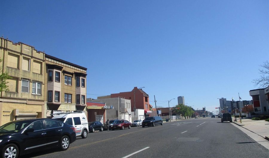 925 Atlantic Ave, Atlantic City, NJ 08401 - 28 Beds, 0 Bath