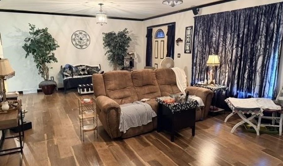 134 Scarbrough Ln, Auburn, KY 42206 - 3 Beds, 2 Bath
