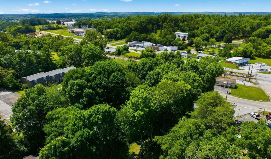 102 Sage St, Athens, TN 37303 - 3 Beds, 2 Bath