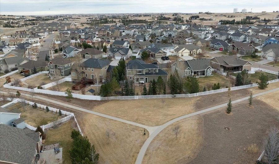 1316 DOROTHY Ln, Cheyenne, WY 82009 - 6 Beds, 5 Bath