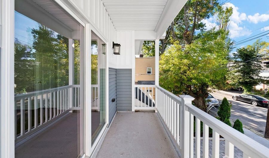 410 Morris Pl, Roselle, NJ 07203 - 4 Beds, 3 Bath