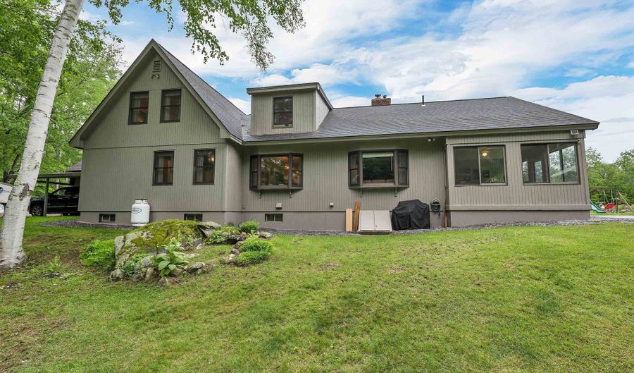 13 Kelso Dr, Bow, NH 03304 - 4 Beds, 3 Bath