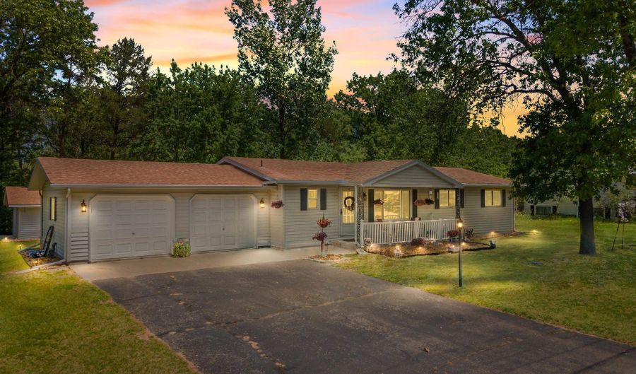 500 E Liberty St, Adams, WI 53910 - 3 Beds, 3 Bath