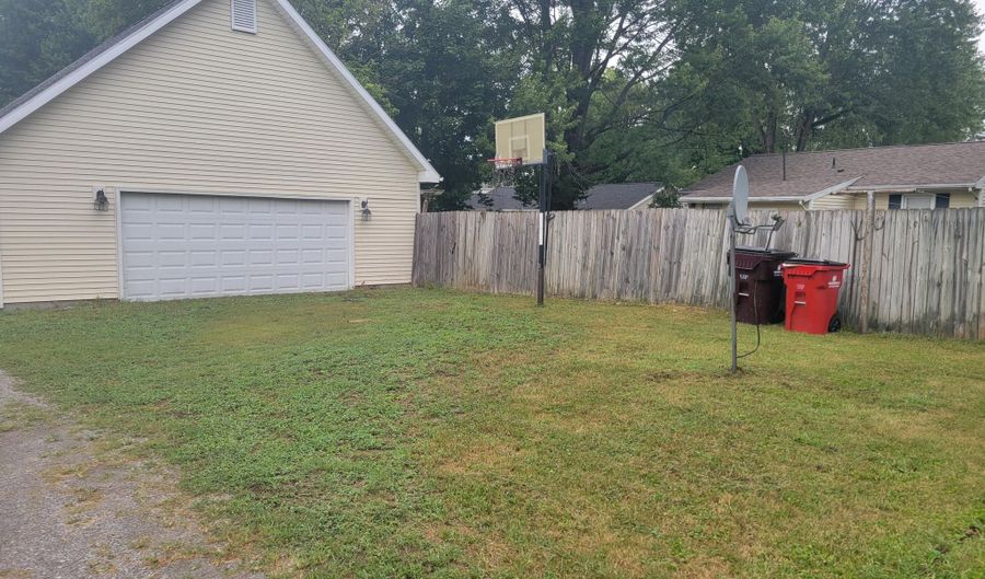 523 S SIMON St, Ada, OH 45810 - 3 Beds, 2 Bath