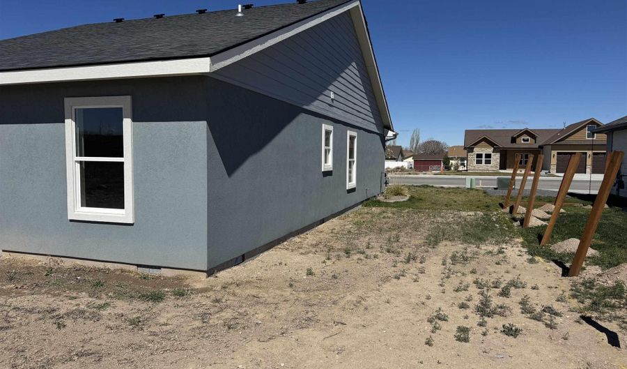 1509 Tverdy Ln, Buhl, ID 83316 - 4 Beds, 2 Bath