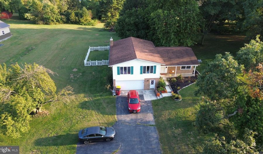 19717 TOMS Rd, Boonsboro, MD 21713 - 4 Beds, 3 Bath