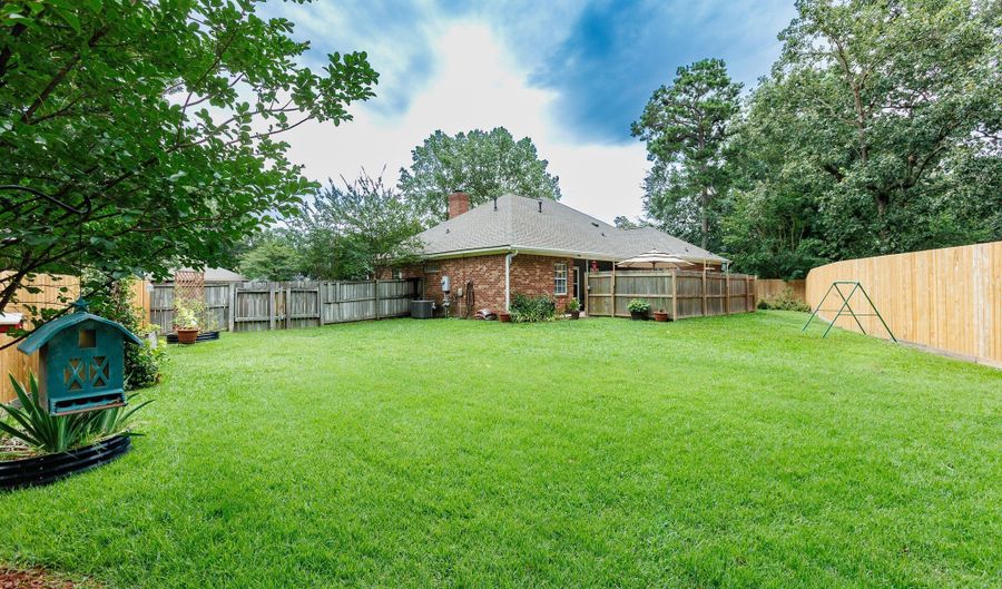 221 Cherrybark Ln, Brandon, MS 39047 - 3 Beds, 2 Bath