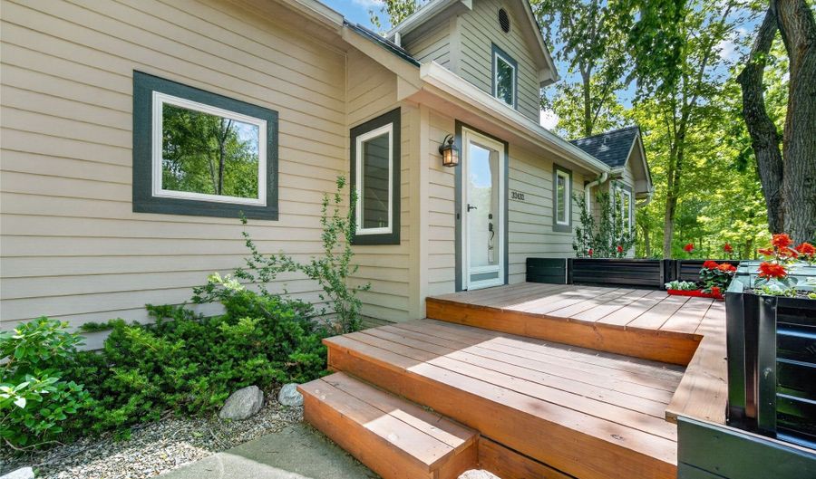 32432 Northwoods Rd, Adel, IA 50003 - 3 Beds, 3 Bath