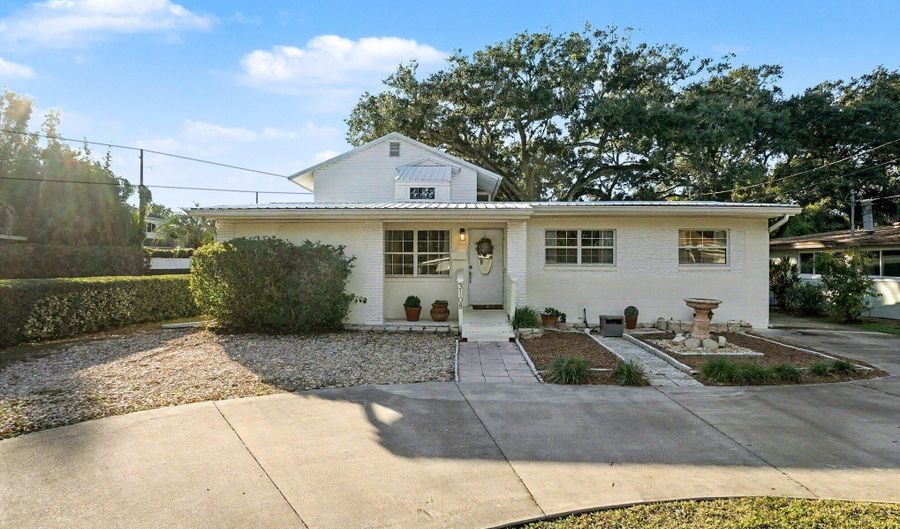 3108 Harrison Ave, Orlando, FL 32804 - 5 Beds, 3 Bath