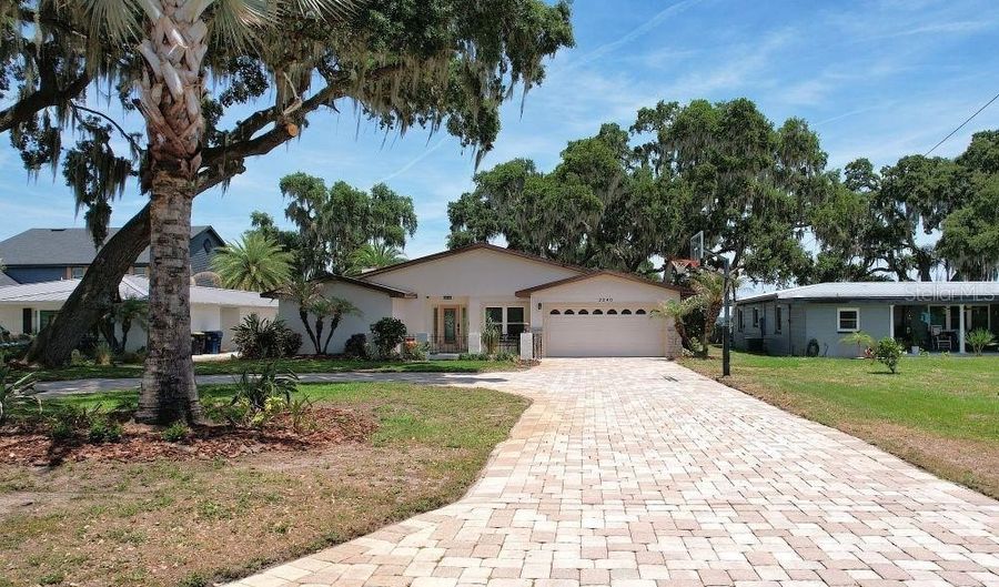 2240 LAKE ARIANA Blvd, Auburndale, FL 33823 - 4 Beds, 3 Bath