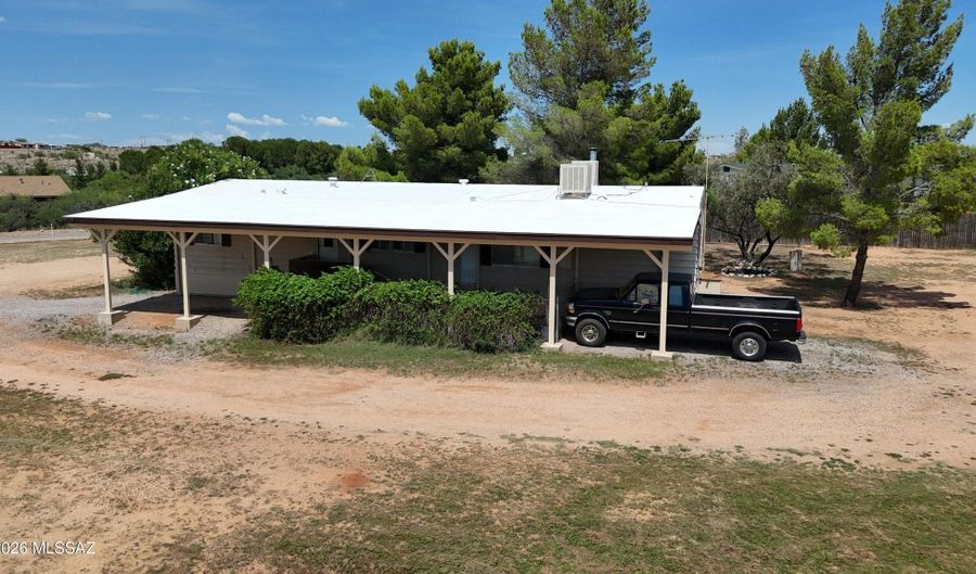 24330 E Navajo Trl, Benson, AZ 85602 - 3 Beds, 2 Bath
