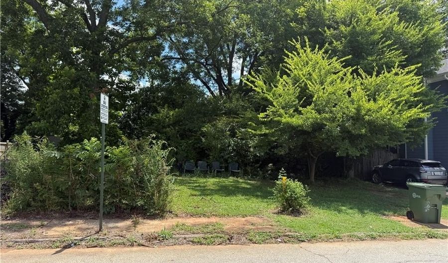 640 Smith St SW, Atlanta, GA 30312 - 0 Beds, 0 Bath