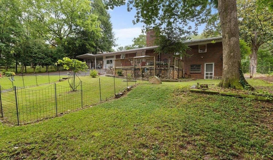 316 CRESTVIEW Rd, Anniston, AL 36207 - 3 Beds, 2 Bath