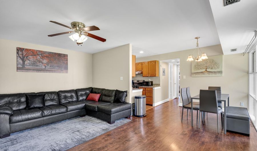 4943 AMERICANA Dr D-102, Annandale, VA 22003 - 2 Beds, 1 Bath