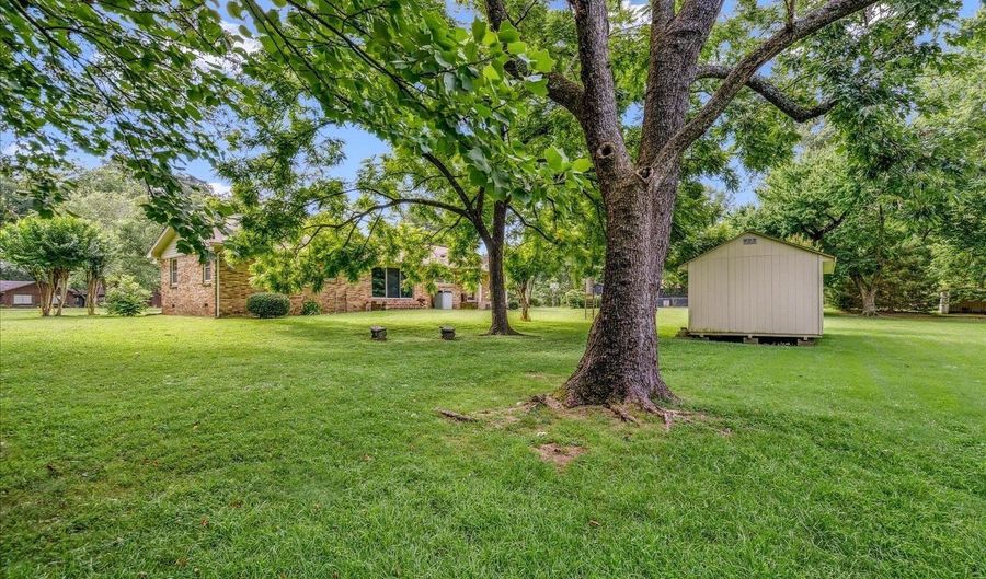 2697 JUNEWAY, Bartlett, TN 38134 - 3 Beds, 2 Bath