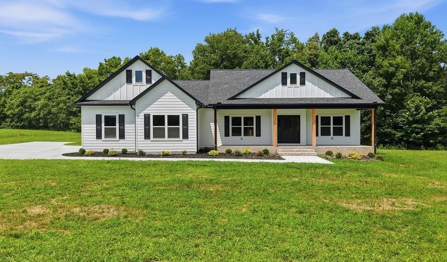 11100 H O Allison Rd, Baxter, TN 38544 - 3 Beds, 2 Bath