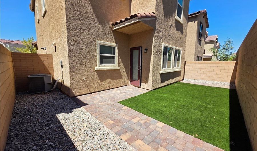 92 Mosso Niente Pl, Henderson, NV 89011 - 4 Beds, 3 Bath