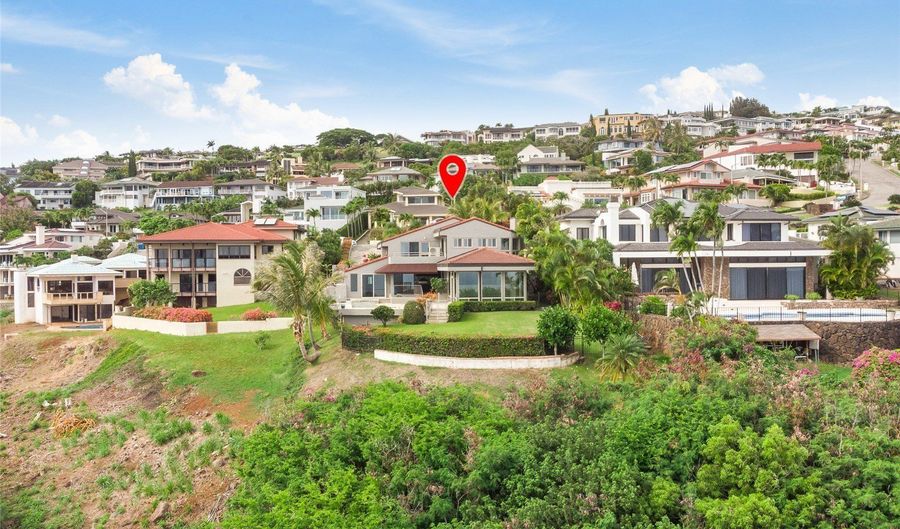 691 Kaulana Pl, Honolulu, HI 96821 - 4 Beds, 5 Bath
