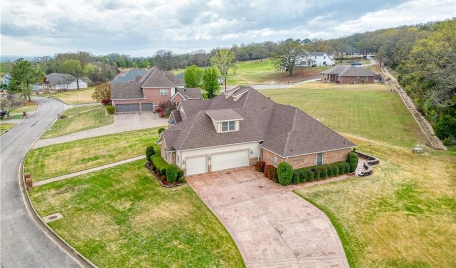 1101 Eagle Crest Dr, Alma, AR 72921 - 4 Beds, 4 Bath