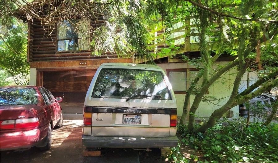 1818 Jackson Dr NW, Bremerton, WA 98312 - 2 Beds, 2 Bath