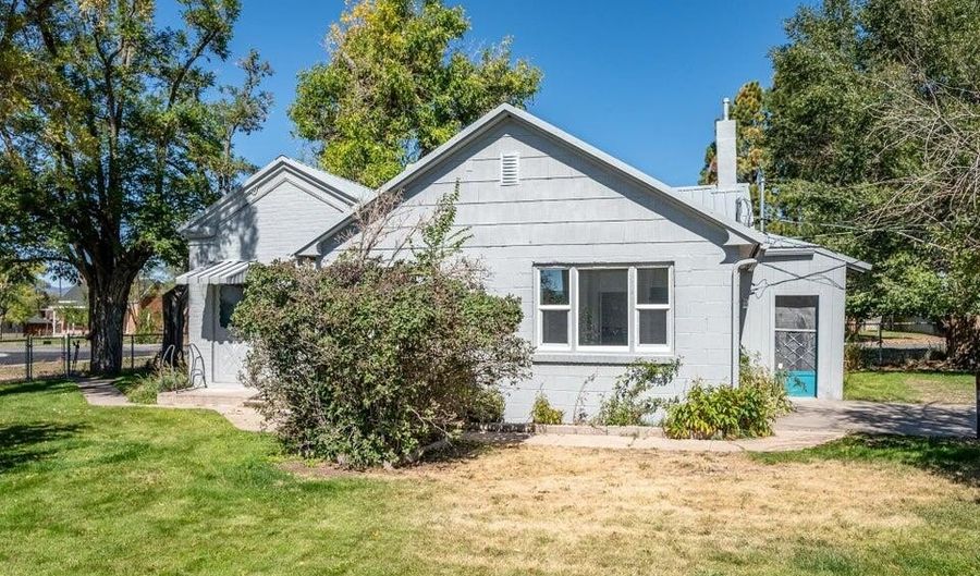 490 N 300 E St, Beaver, UT 84713 - 3 Beds, 1 Bath