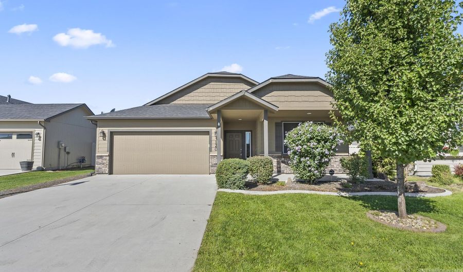 120 S Voyage Ave, Caldwell, ID 83605 - 3 Beds, 2 Bath
