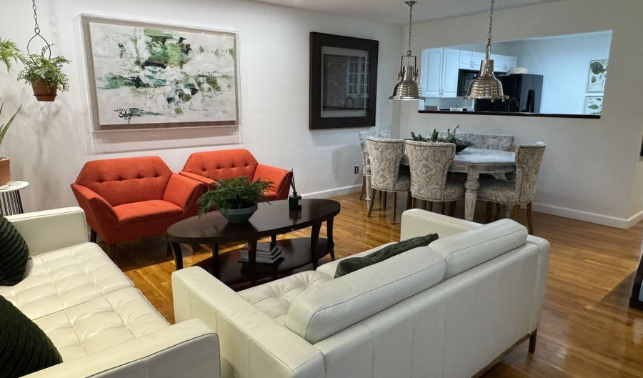8 Scuppo Rd APT 13, Danbury, CT 06811 - 2 Beds, 2 Bath
