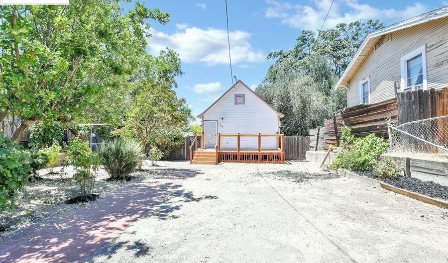708 H St, Antioch, CA 94509 - 3 Beds, 2 Bath