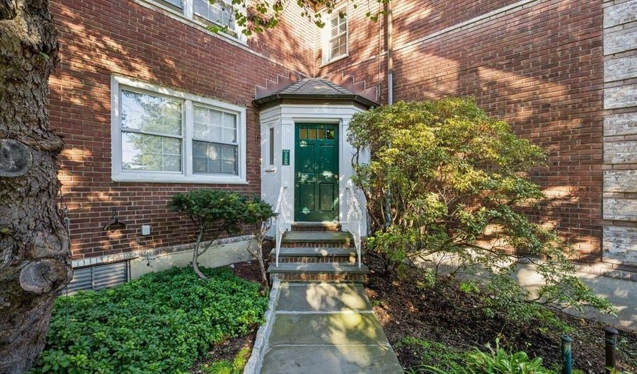 3 Campus Pl Unit 1C, Scarsdale, NY 10583 - 3 Beds, 2 Bath
