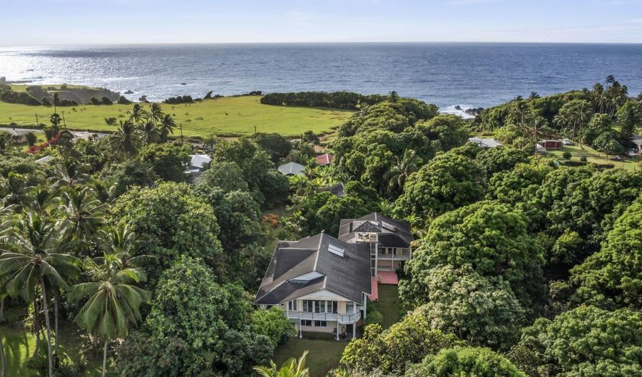 6900 Hana Hwy, Hana, HI 96713 - 3 Beds, 3 Bath