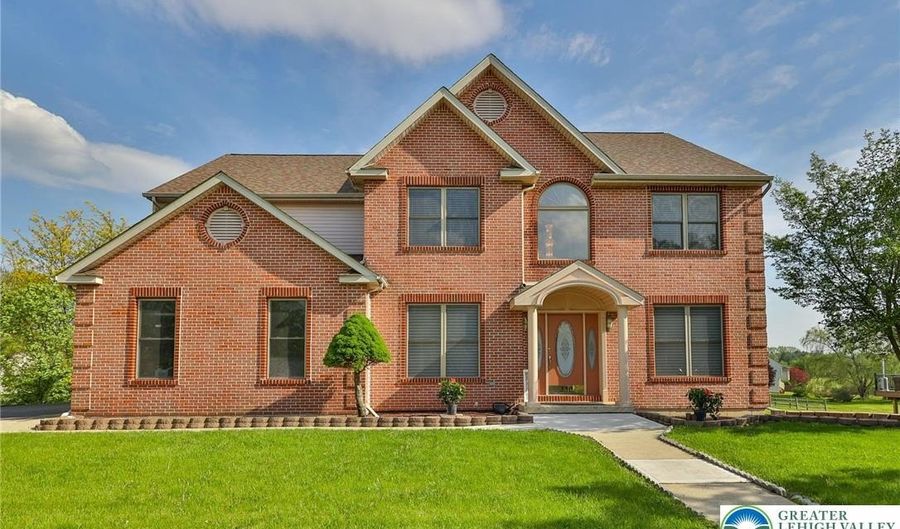 330 Indigo Way, Allentown, PA 18104 - 4 Beds, 4 Bath