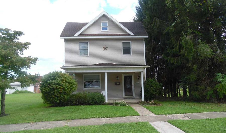 186 FAYETTE St, Buckhannon, WV 26201 - 3 Beds, 2 Bath