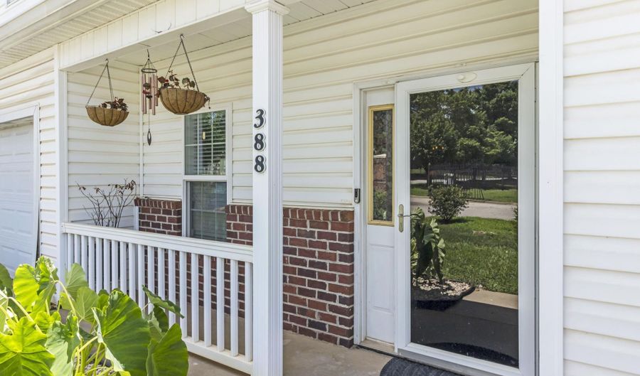 388 Still Water Cir, Boiling Springs, SC 29316 - 3 Beds, 3 Bath