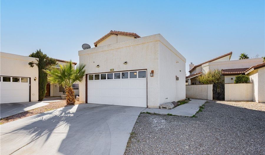 6617 Beacon Rd, Las Vegas, NV 89108 - 2 Beds, 2 Bath