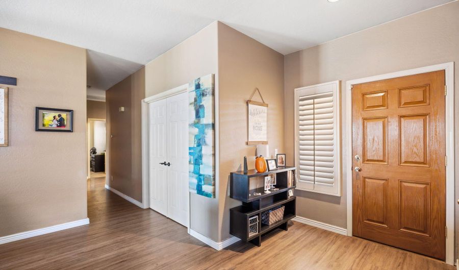 12830 W FAIRMOUNT Ave, Avondale, AZ 85392 - 3 Beds, 2 Bath