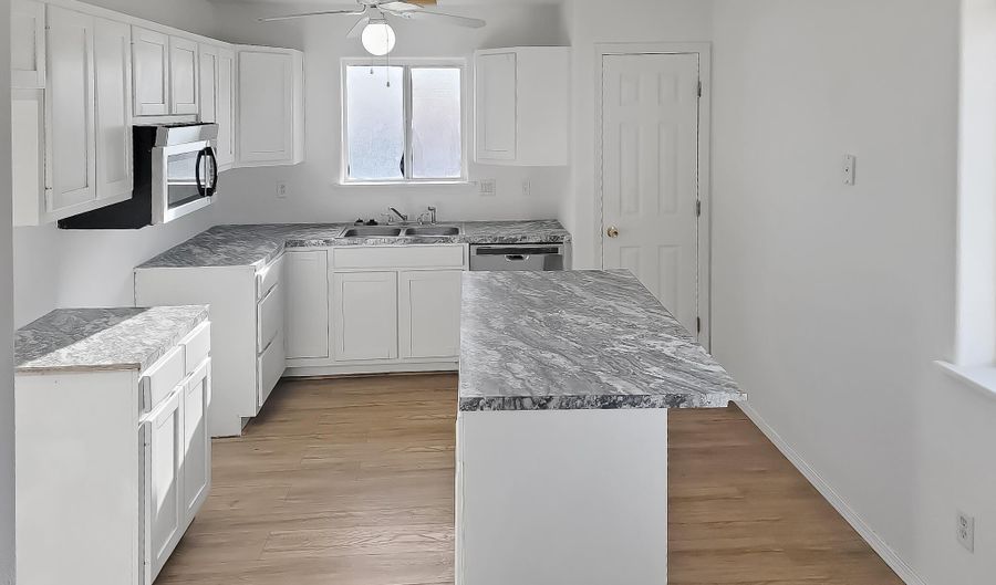 803 MAGNOLIA St, Alamogordo, NM 88310 - 3 Beds, 2 Bath