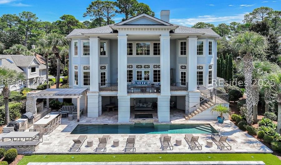 35 Bridgetown Rd, Hilton Head Island, SC 29928 - 5 Beds, 6 Bath