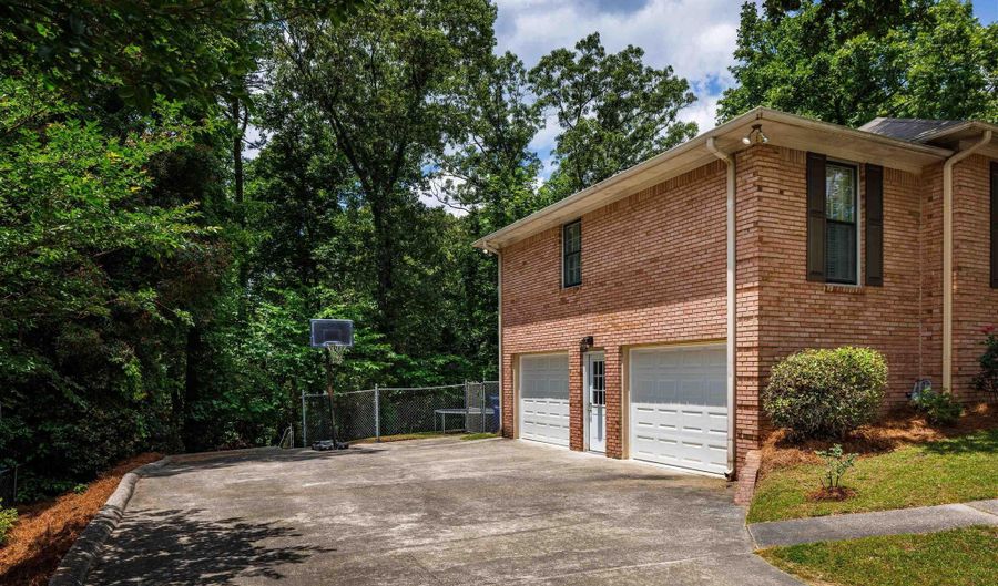 1209 SEQUOIA Trl, Alabaster, AL 35007 - 4 Beds, 3 Bath
