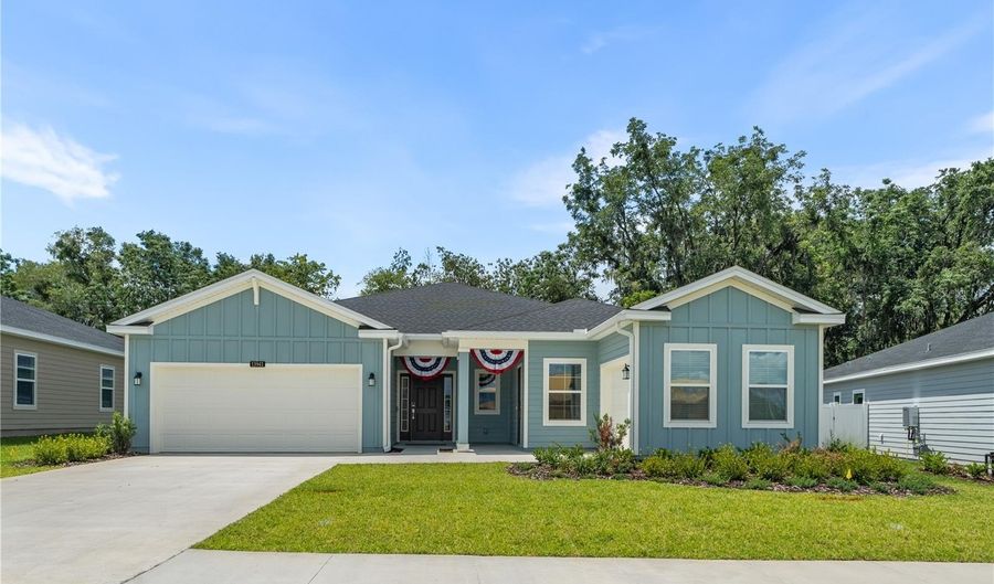 13941 NW CONVERGENCE Blvd, Alachua, FL 32615 - 4 Beds, 4 Bath