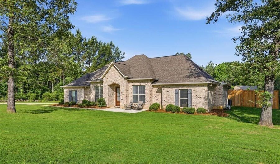 637 Kylemore Ln, Brandon, MS 39047 - 4 Beds, 4 Bath