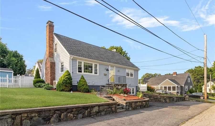 1 Adelaide Ave, Bristol, RI 02809 - 4 Beds, 3 Bath